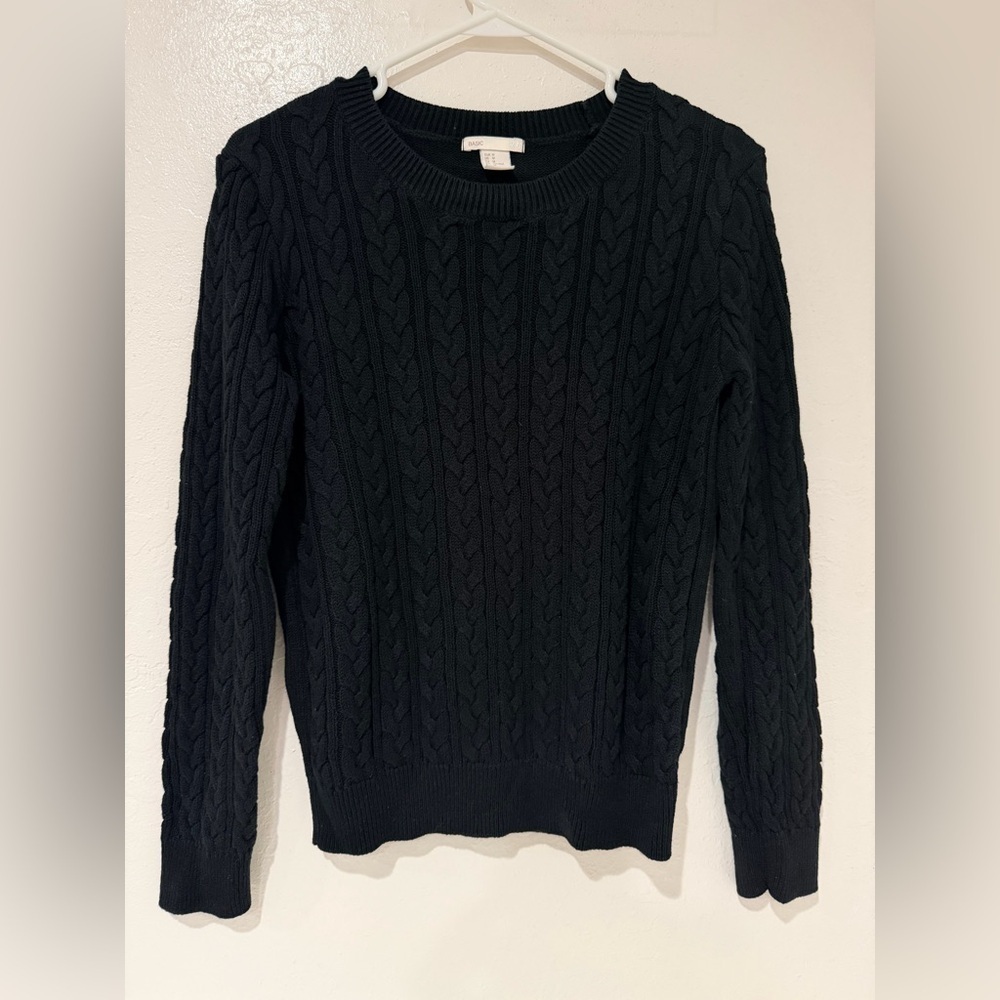 H&M Classic Black Crew Neck Cable Knit Long Sleeve Pullover Sweater size M